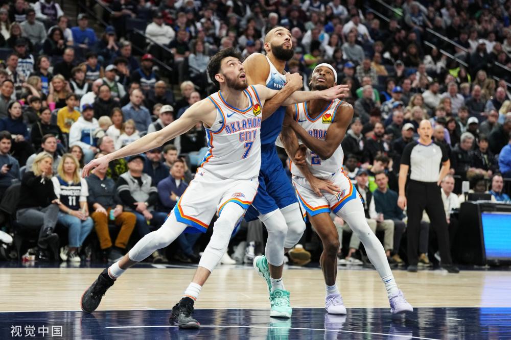 她们从众多 她们从众多