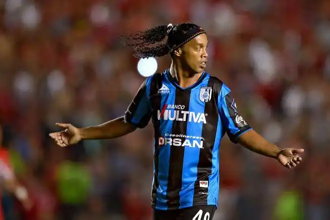 阿图尔和皮 阿图尔和皮