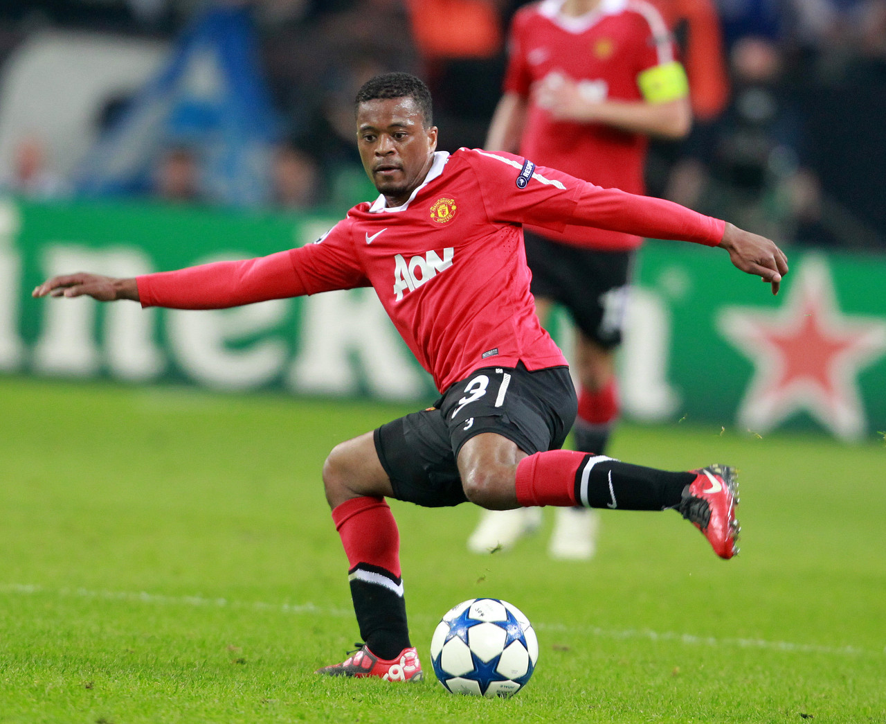 表现令人瞩 表现令人瞩